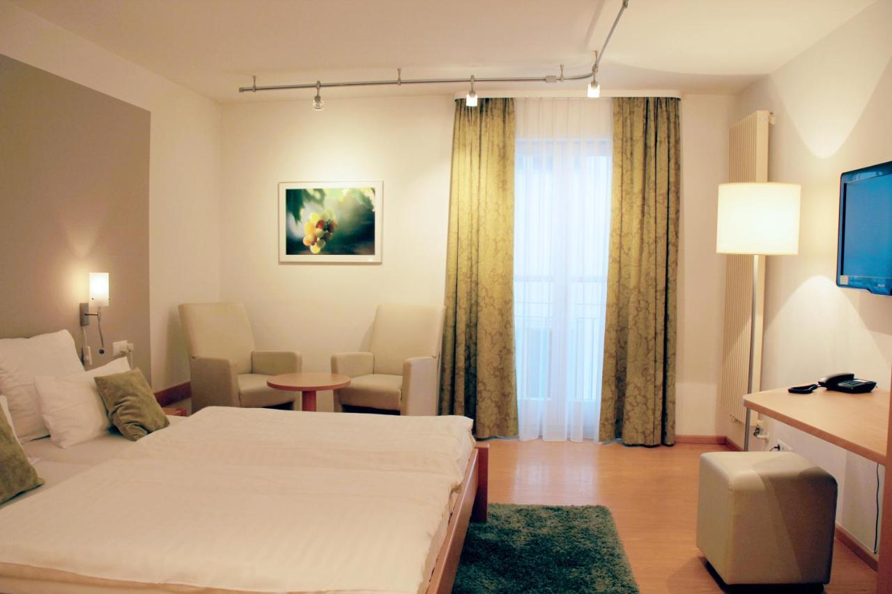 וולקאך Hotel Tuchhaus מראה חיצוני תמונה